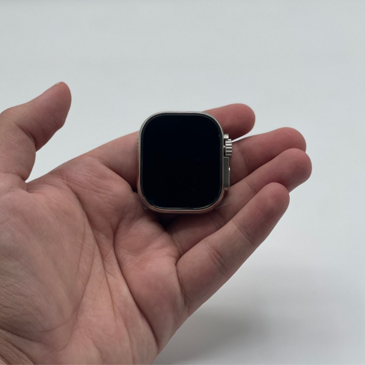 7-in-1 Smartwatch Bundle with Free Straps & Earbuds